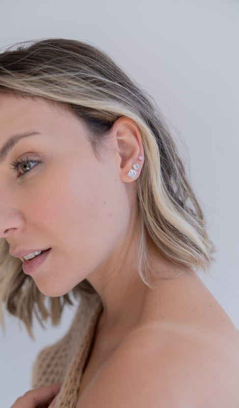 Square shaped zirconia earring  - 925 Starling Silver.