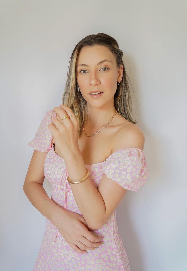 Cubic Zirconia pendent earring- 18K Gold plated    Get started on the perfect sparkly ear stack with these petite, utterly feminine  drop earrings featuring  cubic zirconia . delicate drop detailing in cubic zirconia, these earrings are as elegant as they are versatile. 